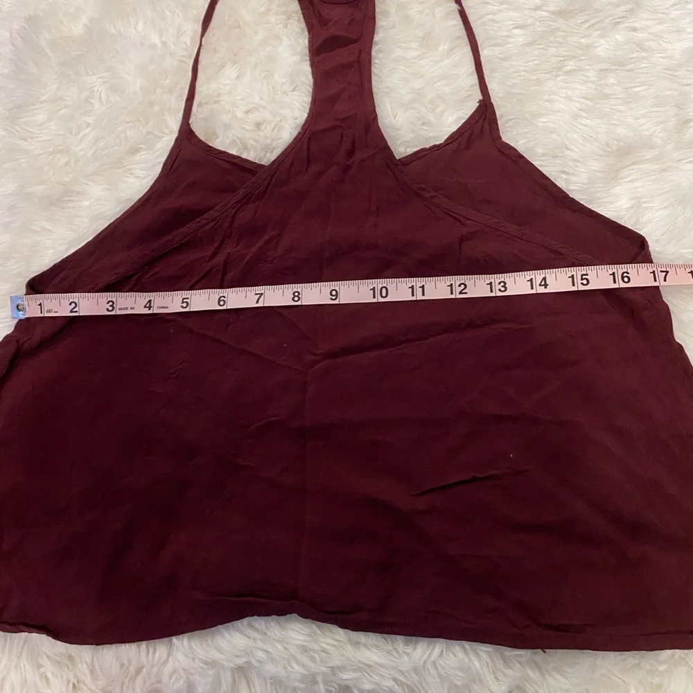 Chic Maroon Sleeveless Top